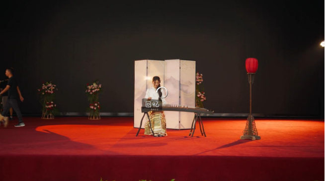 你好我们还有场恋爱没谈